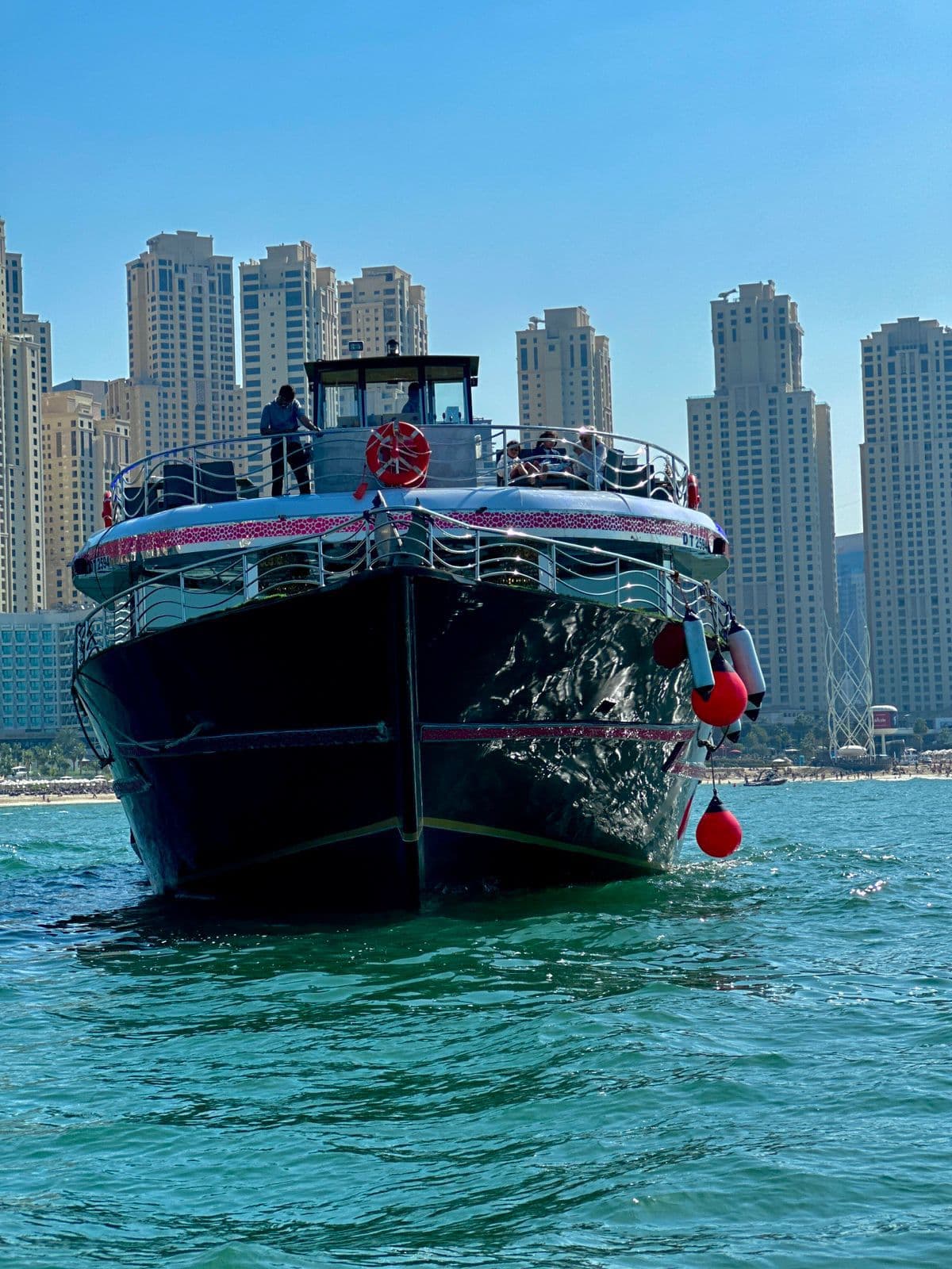 Distinguished Dubai Marina Dinner Cruise