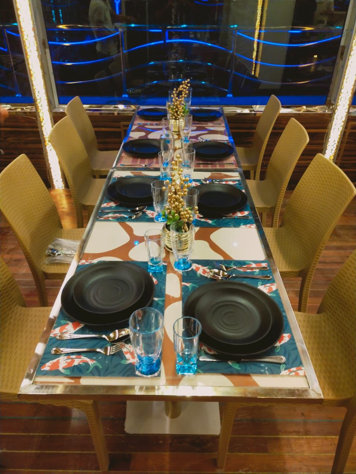 Distinguished Dubai Marina Dinner Cruise gallery 11