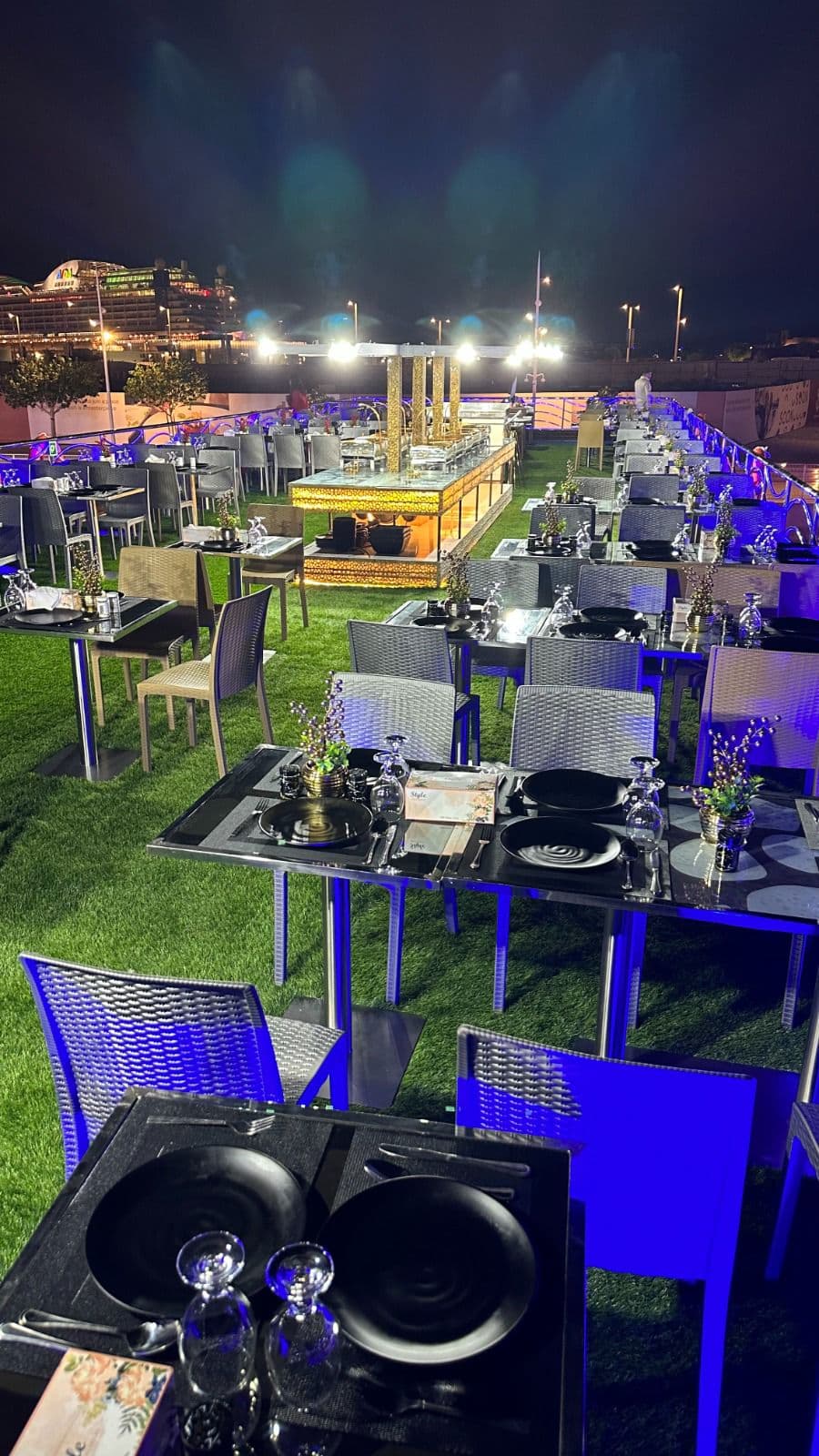 Distinguished Dubai Marina Dinner Cruise gallery 8