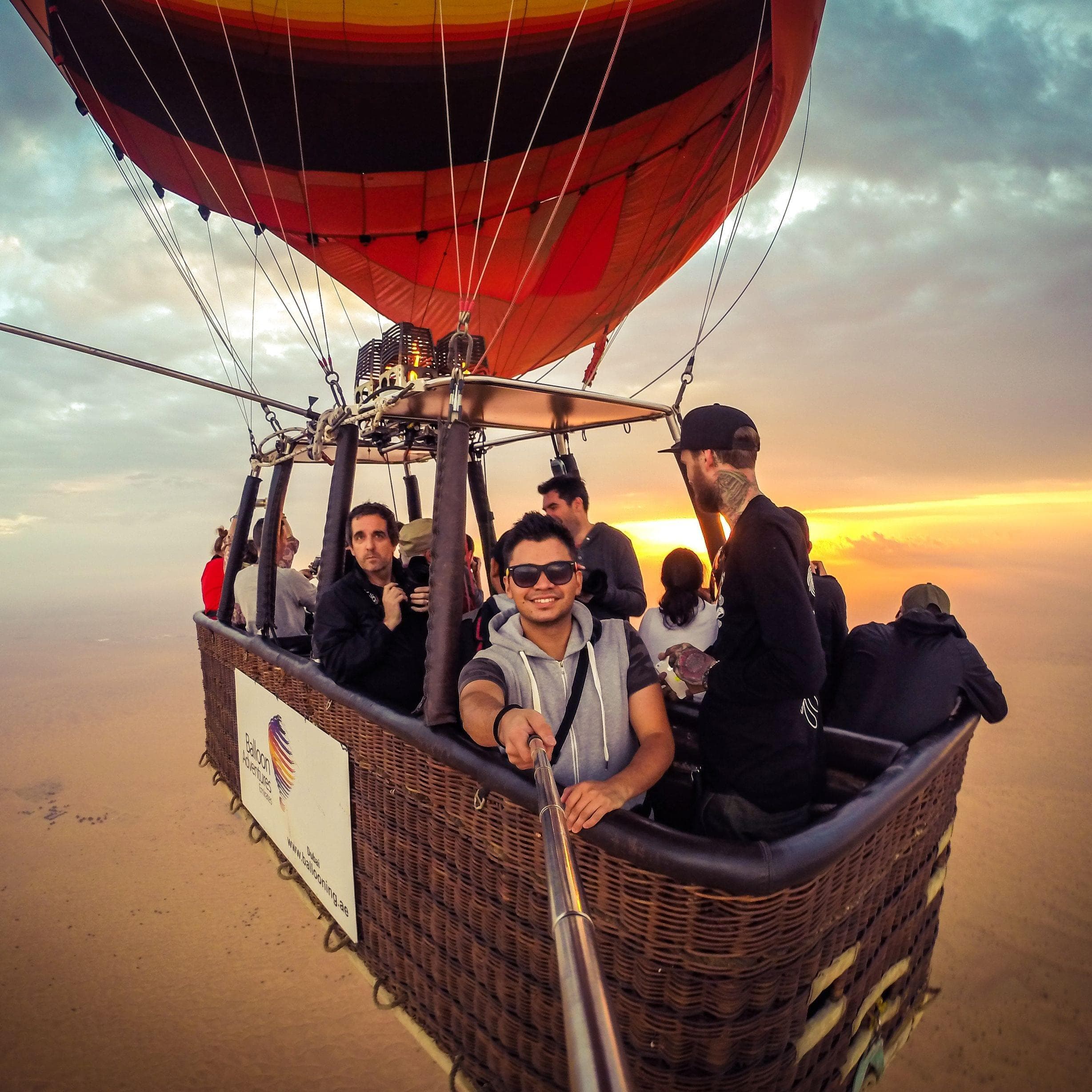 Hot Air Balloon Flight over Dubai Desert gallery 4